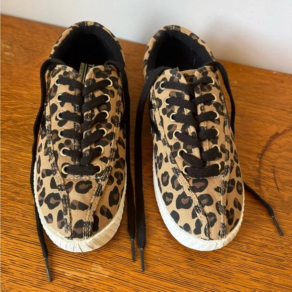 Tretorn Women’s Size 7 NYLite Plus Leopard Print Sneakers Canvas Shoes Animal - Picture 9 of 16